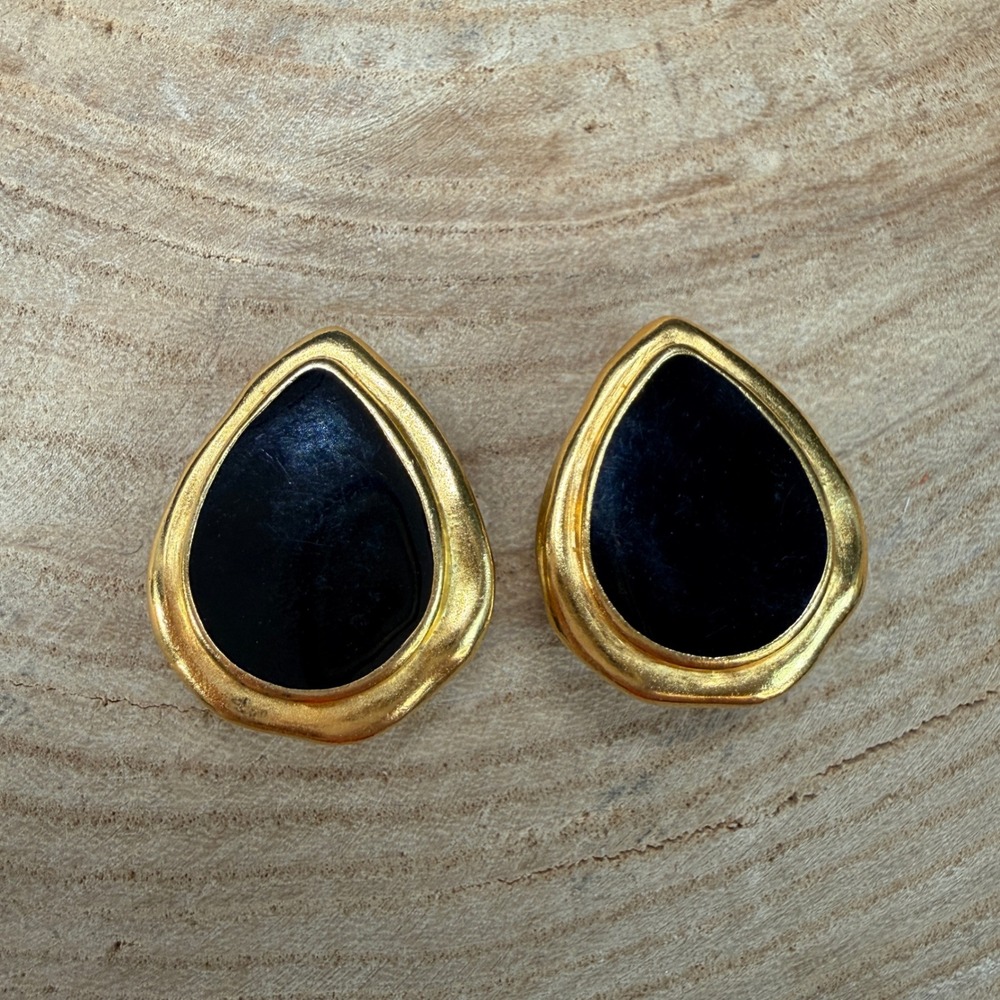 Trifari Vintage Gold Tone Black Enamel Teardrop Clip On Statement Earrings